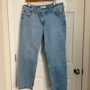 Abercrombie & Fitch The ’90s Straight Jeans Mid Rise Crossover Waist 33 Short